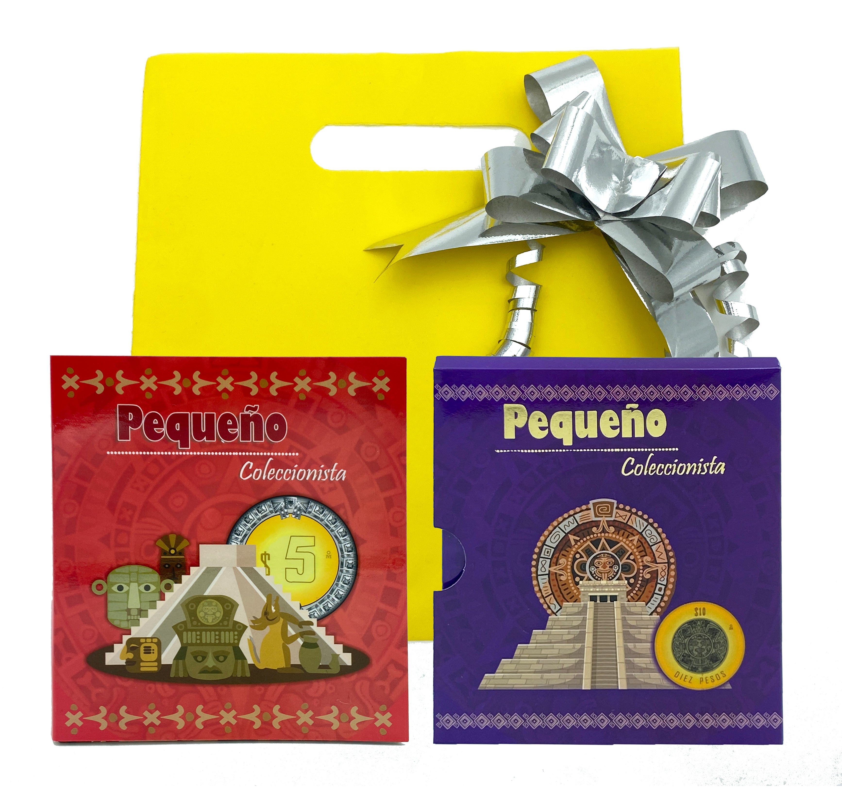 Set de 2 álbumes coleccionadores para monedas mexicanas de 5 y 10 pesos. Incluye funda cubre polvo, bolsa de regalo y moño. Ideal como herramienta didáctica y para coleccionistas jóvenes. Listo para regalar con bolsa y moño incluidos. Set de 2 álbumes coleccionadores para monedas mexicanas de 5 y 10 pesos. Incluye funda cubre polvo, bolsa de regalo y moño. Ideal como herramienta didáctica y para coleccionistas jóvenes. Listo para regalar con bolsa y moño incluidos.